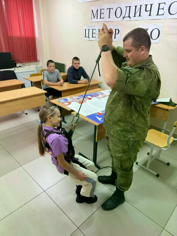 УЧАСТНИК СПЕЦИАЛЬНОЙ ВОЕННОЙ ОПЕРАЦИИ ПОЛУЧИЛ РАБОТУ ВОЕННОГО ВОСПИТАТЕЛЯ ЧЕРЕЗ КАДРОВЫЙ ЦЕНТР «РАБОТА РОССИИ»